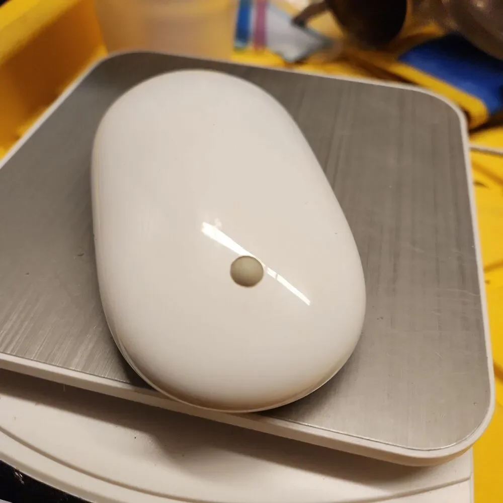 Apple A1197 Wireless Bluetooth Mighty Mouse